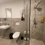 Goldstadt Grand Suite- Zentrum *