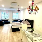 Goldstadt Grand Suite- Zentrum Appartement *