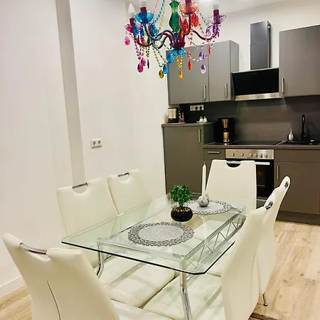 Appartamento Goldstadt Grand Suite- Zentrum *