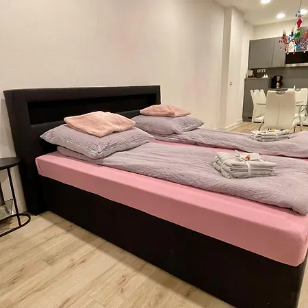 Апартаменты Neu Sweetroom Grosses Goldstadt Пфорцхайм