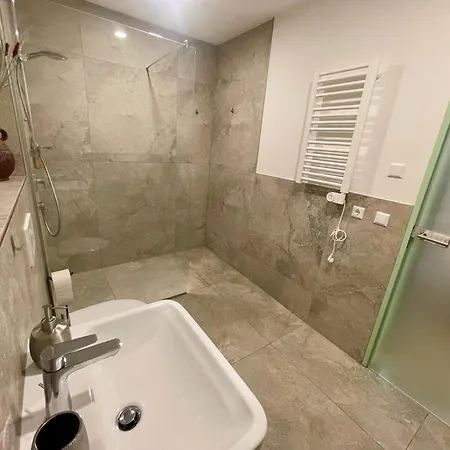 Neu Sweetroom Grosses Goldstadt