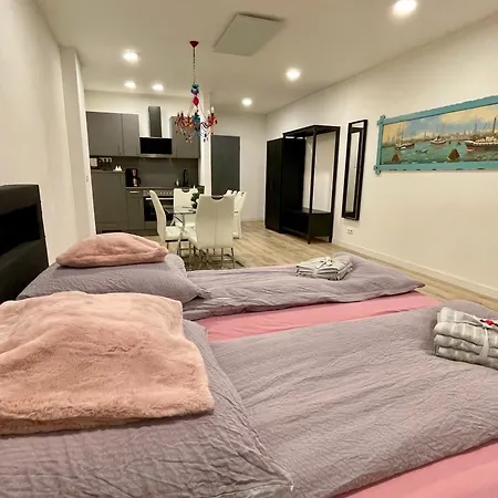 Goldstadt Grand Suite- Zentrum Apartmán *