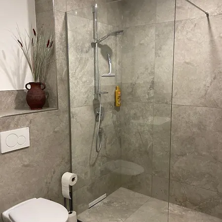 Goldstadt Grand Suite- Zentrum Appartamento