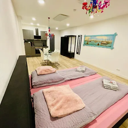 Апартаменты Neu Sweetroom Grosses Goldstadt