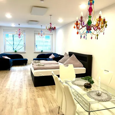 Neu Sweetroom Grosses Goldstadt Апартаменты *