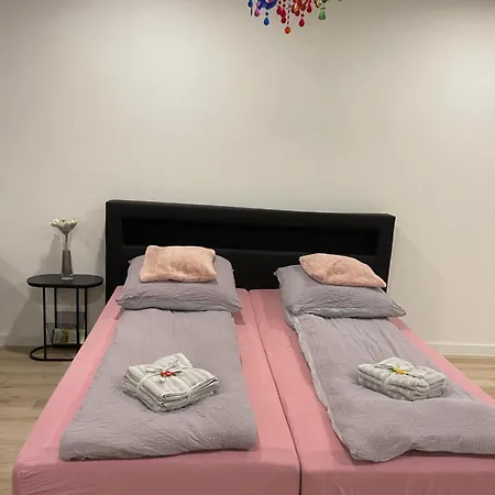 Neu Sweetroom Grosses Goldstadt Апартаменты Пфорцхайм